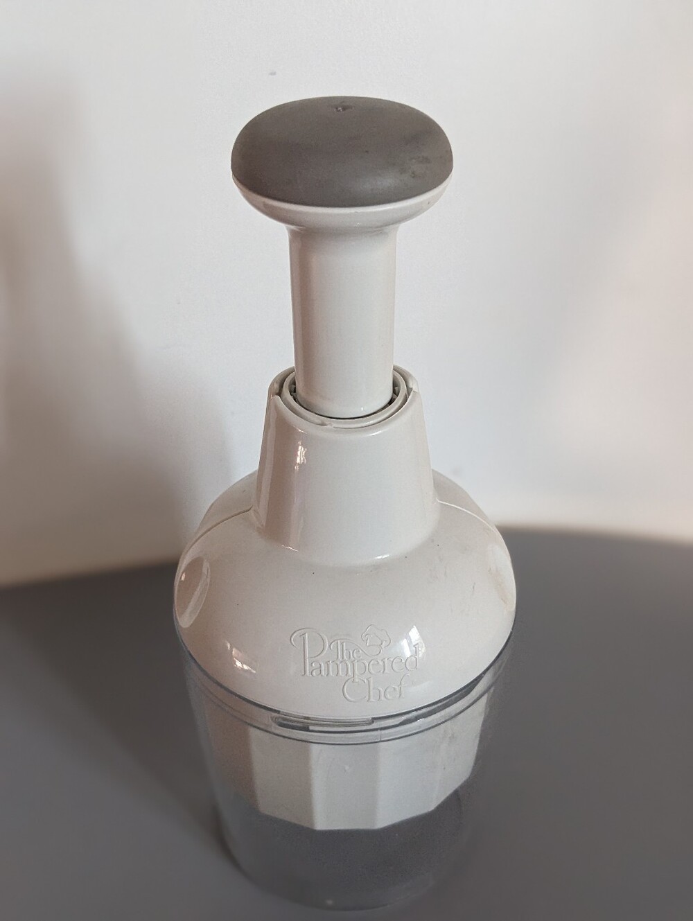 Pampered Chef Food Chopper Kitchen Tool White Plunger With Clear Chamber